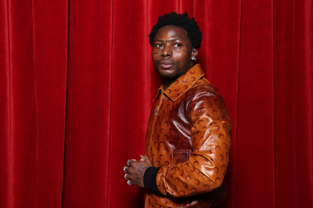 Mulher morta em multidão no show de Asake, no Quênia